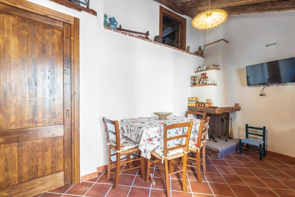 Apartamento Domm'E Antoni Baunei Exterior foto