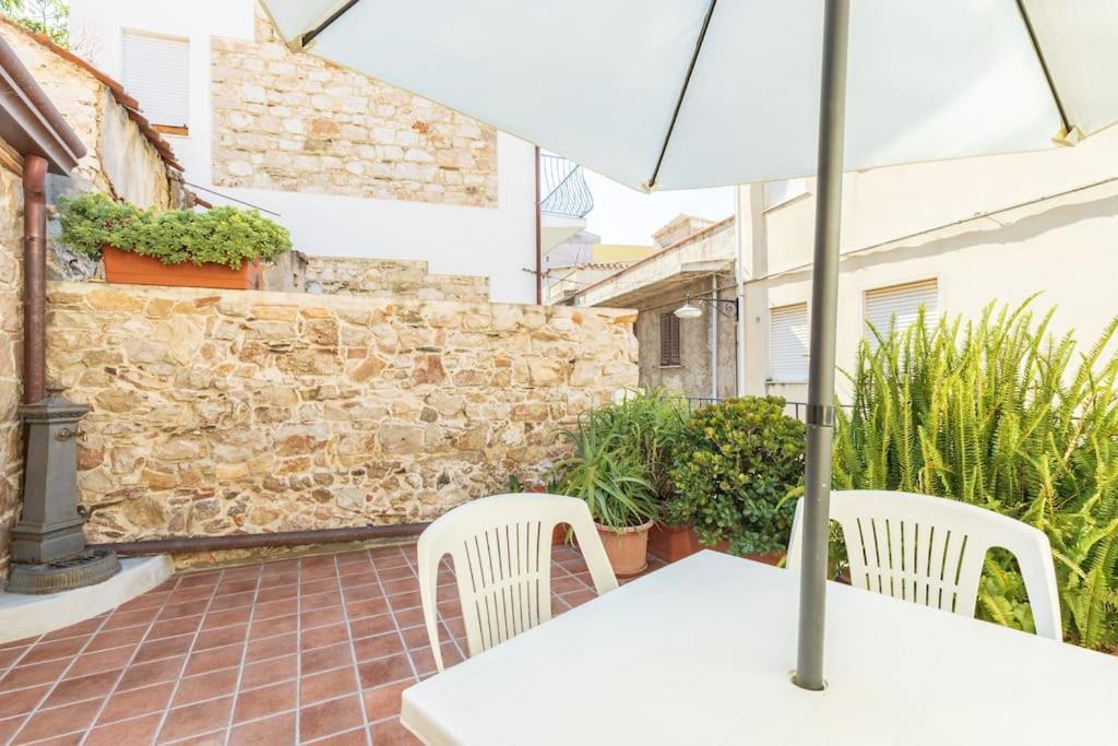 Apartamento Domm'E Antoni Baunei Exterior foto