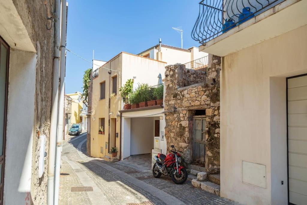Apartamento Domm'E Antoni Baunei Exterior foto