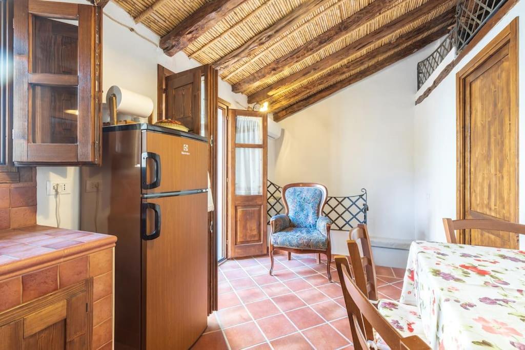 Apartamento Domm'E Antoni Baunei Exterior foto